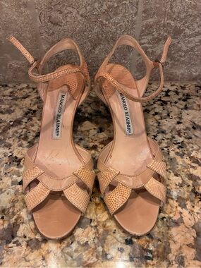 Vintage Manolo Blahnik Nude Tan Snakeskin Ankle-Strap Sandals 35.5